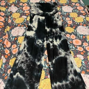 Strapless tie dye capri jumpsuit